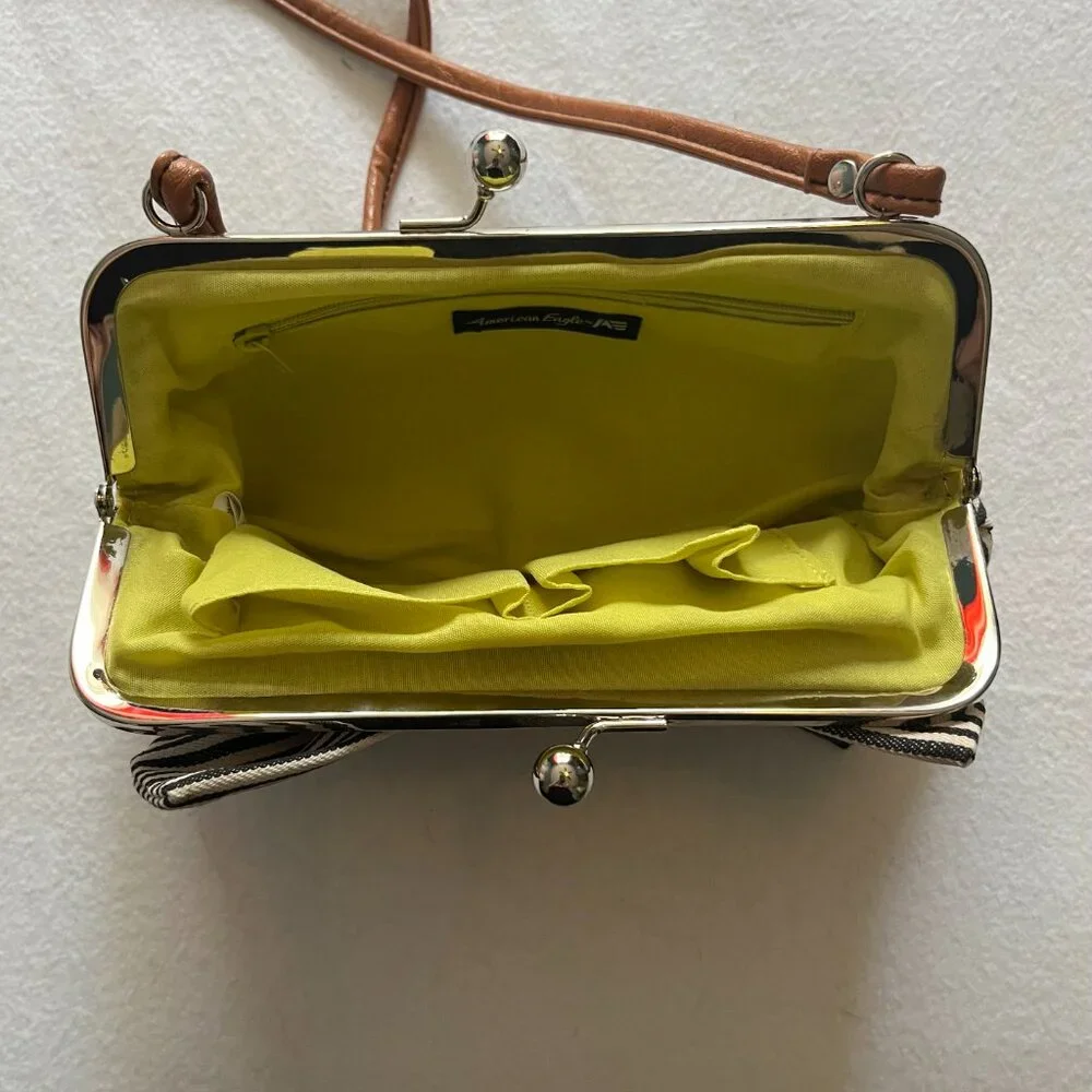 American Eagle Crossbody Purse 8 ½ x 6 - Picture 4 of 8
